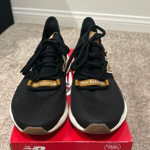 New Balance Unisex Shoes